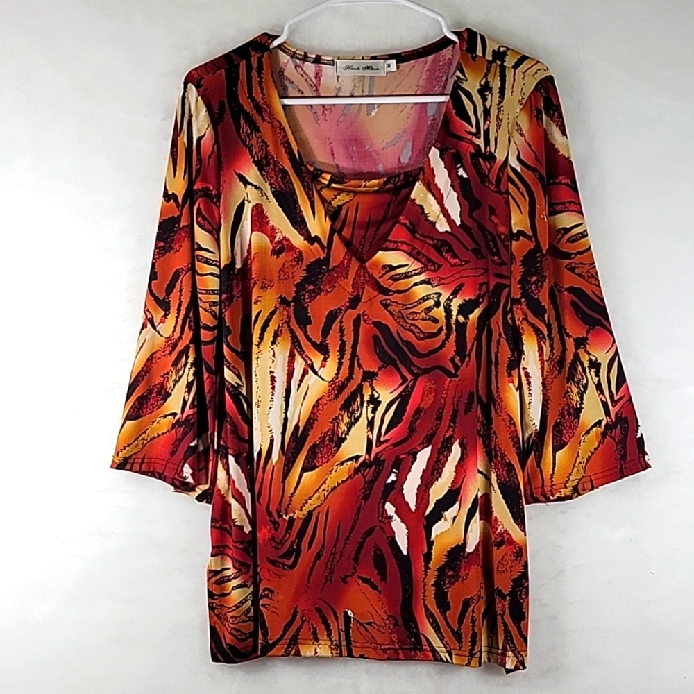 Nichol Marie 3/4Sleeve Animal print V-Neckline w Insert Tunic Size M